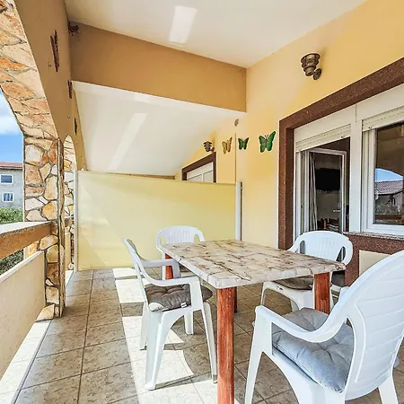 Nachtigall Vir-3 By Interhome Vir