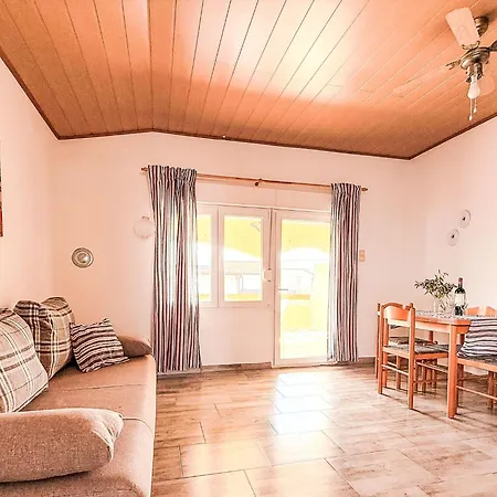 Nachtigall Vir-3 By Interhome * Vir