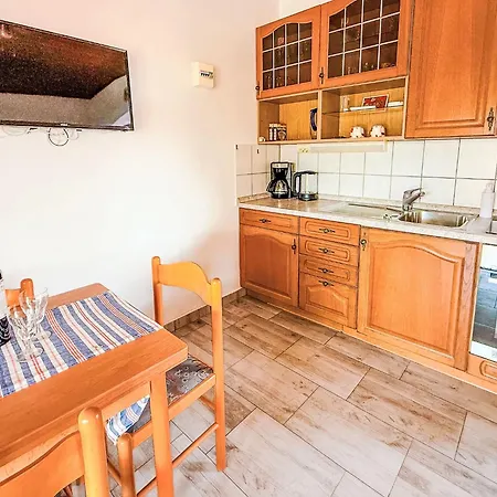 Apartman Nachtigall Vir-3 By Interhome *